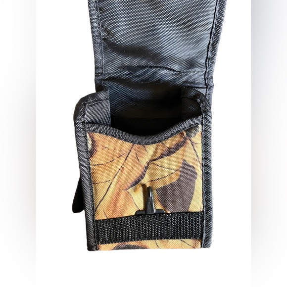 Leupold range finder case - mossy oak pattern - Picture 6 of 6